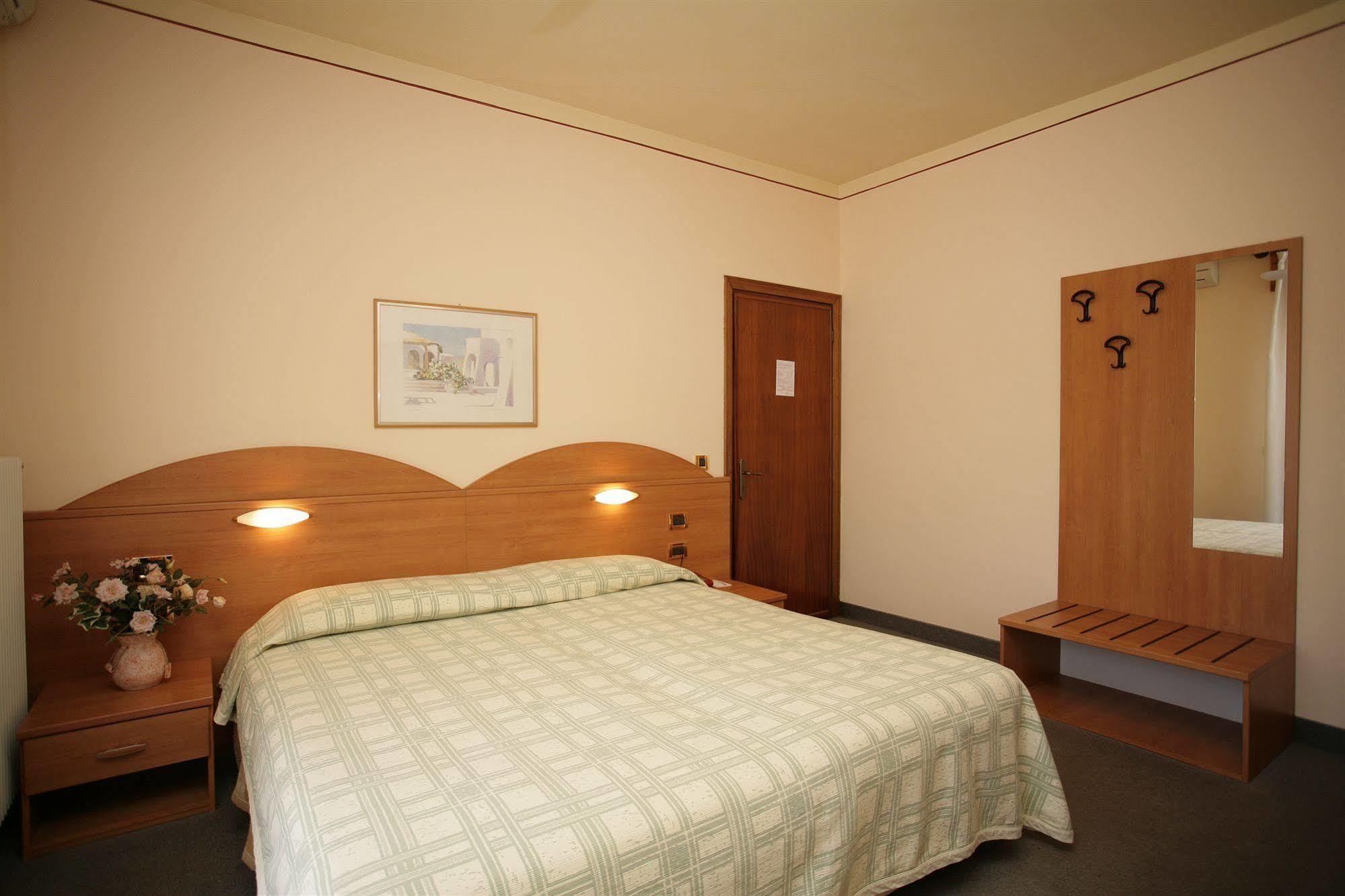Ezzelino Hotel San Zenone